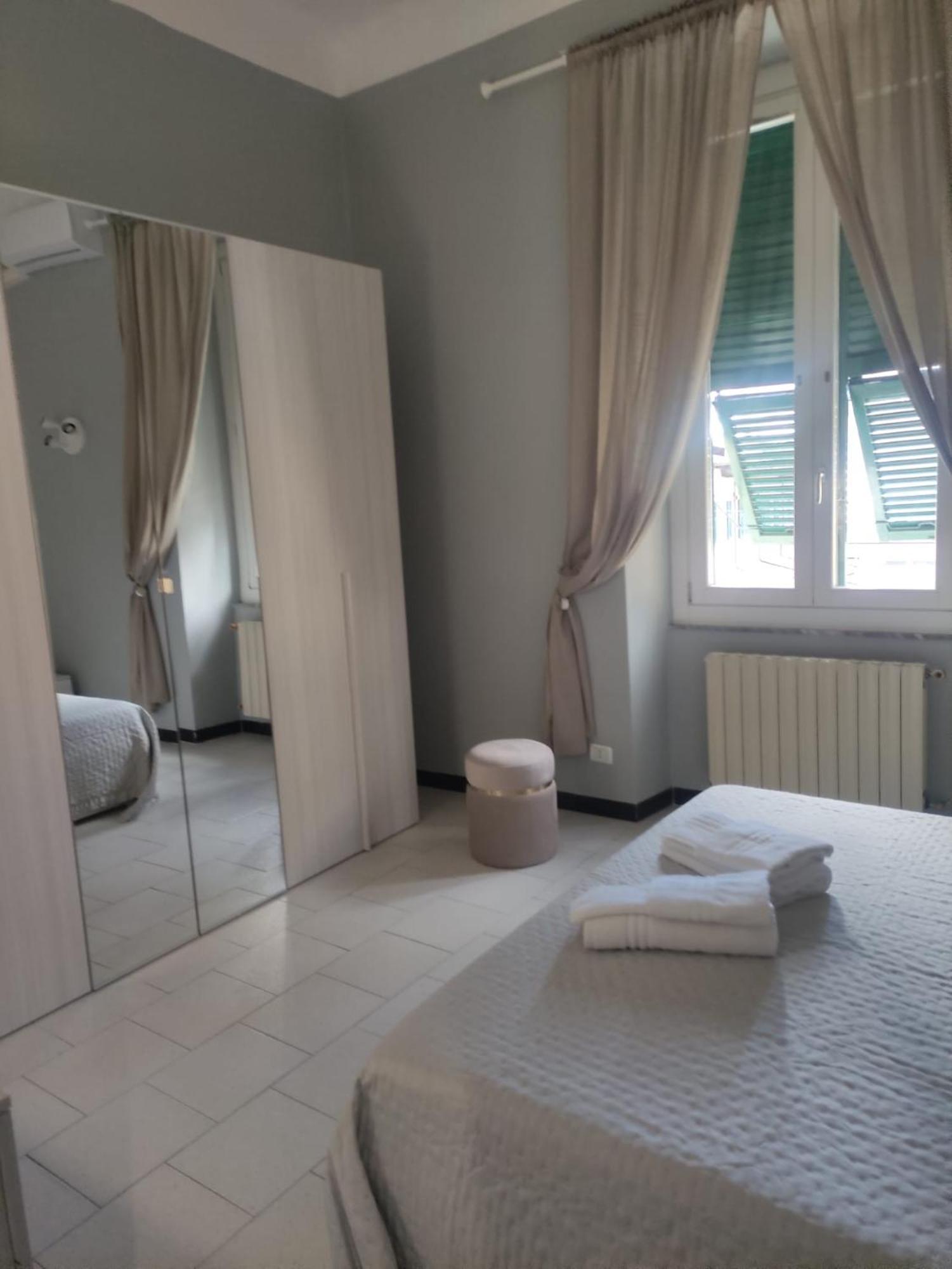 Traveller House Apartment ลาสเปเซีย ภายนอก รูปภาพ