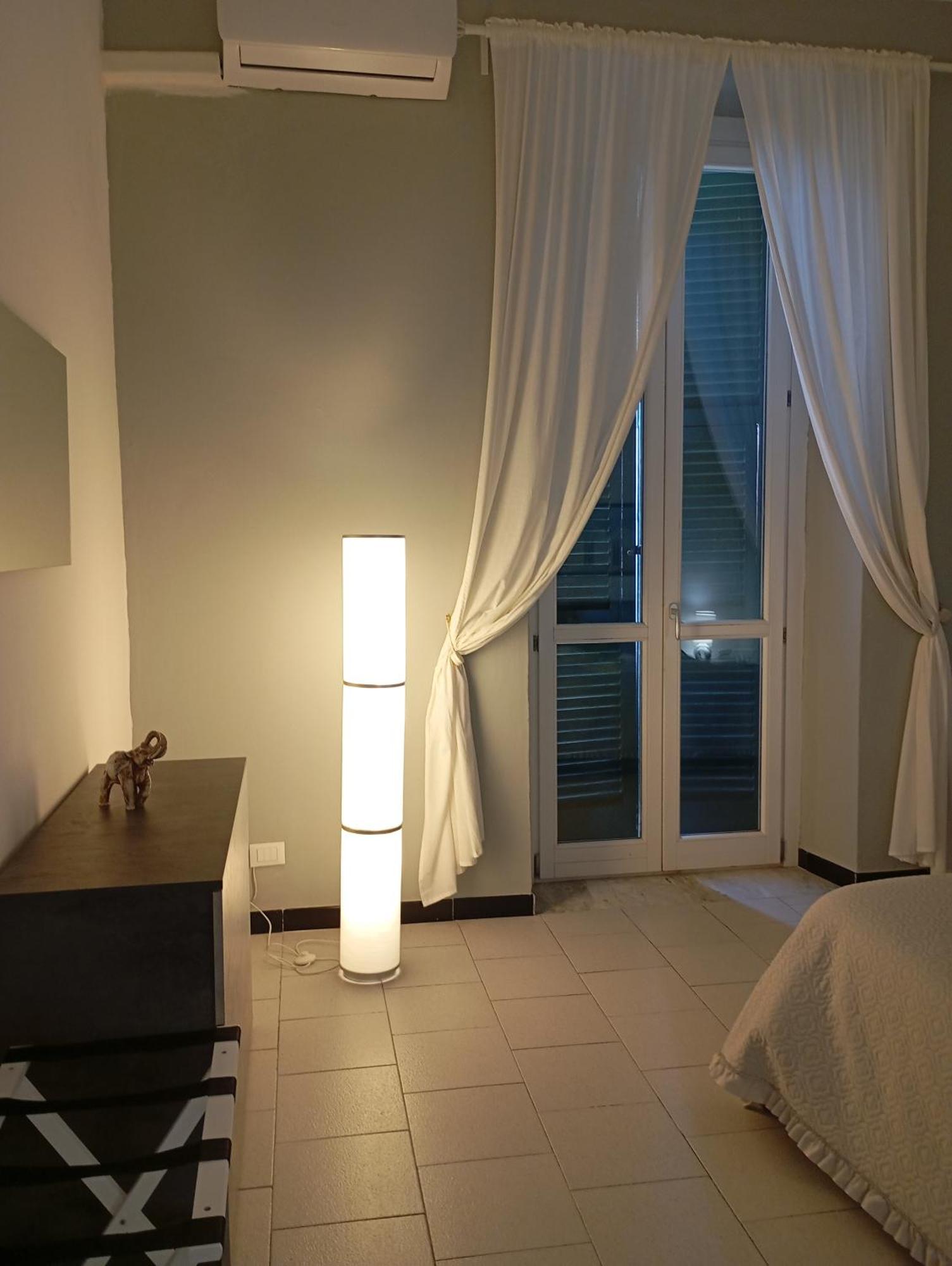 Traveller House Apartment ลาสเปเซีย ภายนอก รูปภาพ